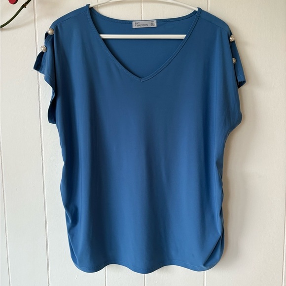 89th & Madison Blue Cap Sleeve Relaxed Blouse Button Detail Size Medium - Picture 1 of 5